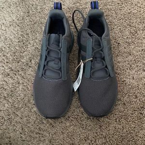 Adidas Racer TR21. Never worn